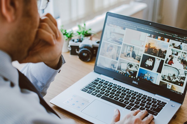 monitor-employee-laptop-website-activities